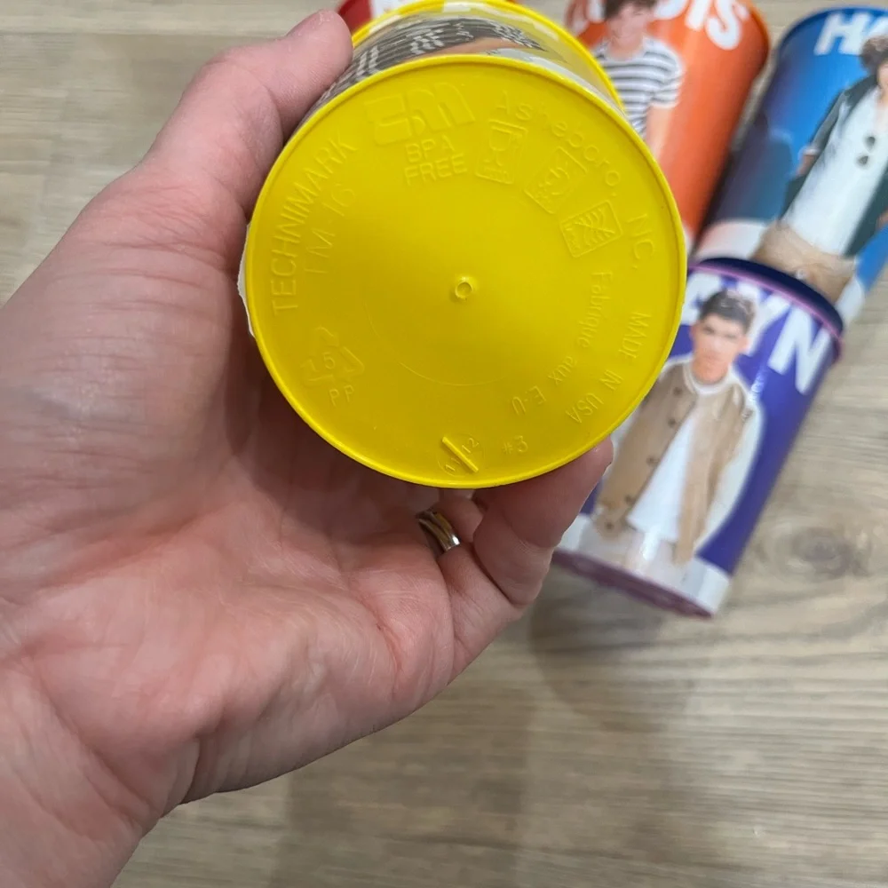 One Direction Cups - Picture 2 of 3